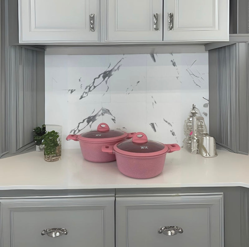 Jogo de Panela 5 Pçs Na cor rosa , Compatível com fogão comum e por indução.